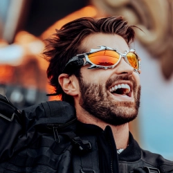 Исполнитель: Alok