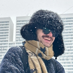 Исполнитель: Артем Пора Домой