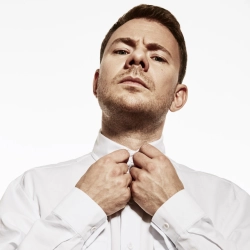 Исполнитель: DJ SMASH