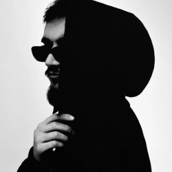 Исполнитель: Hloy