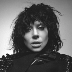 Исполнитель: Lady Gaga