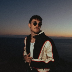 Исполнитель: LUM!X