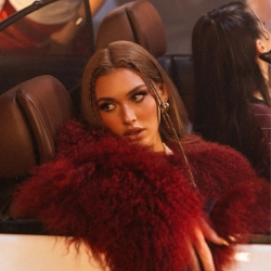 Исполнитель: MAYOROVA