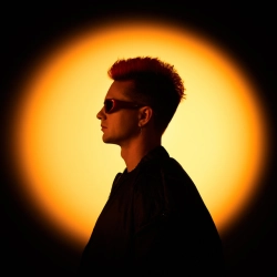 Исполнитель: Nikita Rise