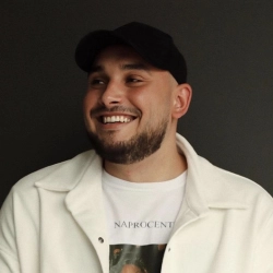 Исполнитель: Qatoshi