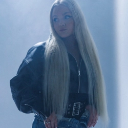 Исполнитель: SOLIDNAYA