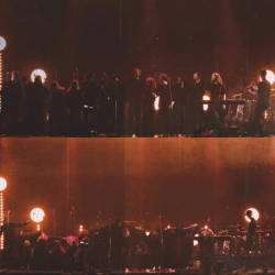 Бонд с кнопкой - литургия (live)