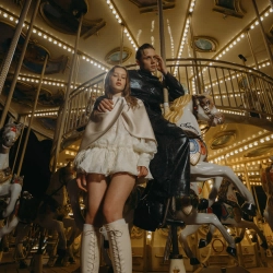 Ваня Дмитриенко & Аня Пересильд - Силуэт (из к-ф «Алиса в Стране Чудес»)